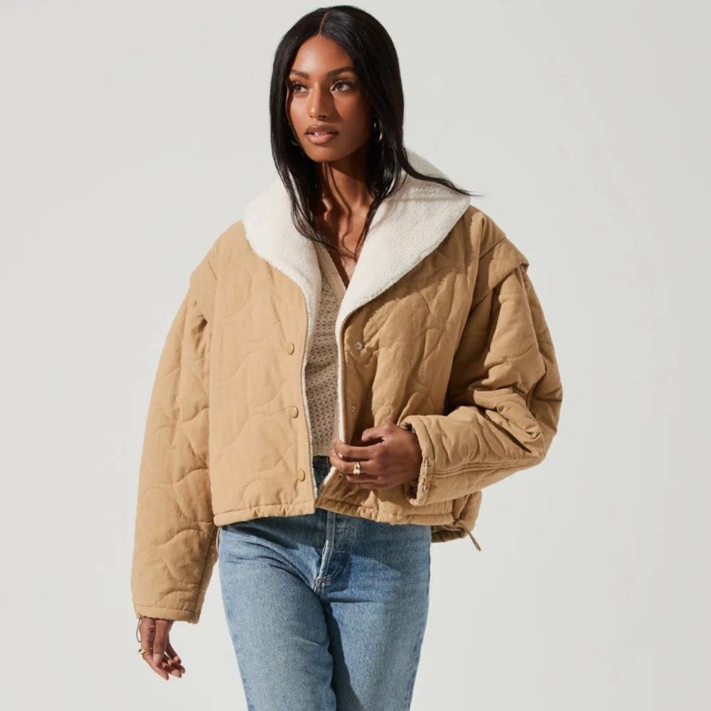 ASTR Nadine Quilted Faux Shearling Jacket / XS
